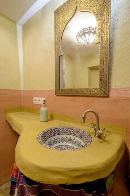 Hostal Nazari Cogollos De La Vega Zewnętrze zdjęcie